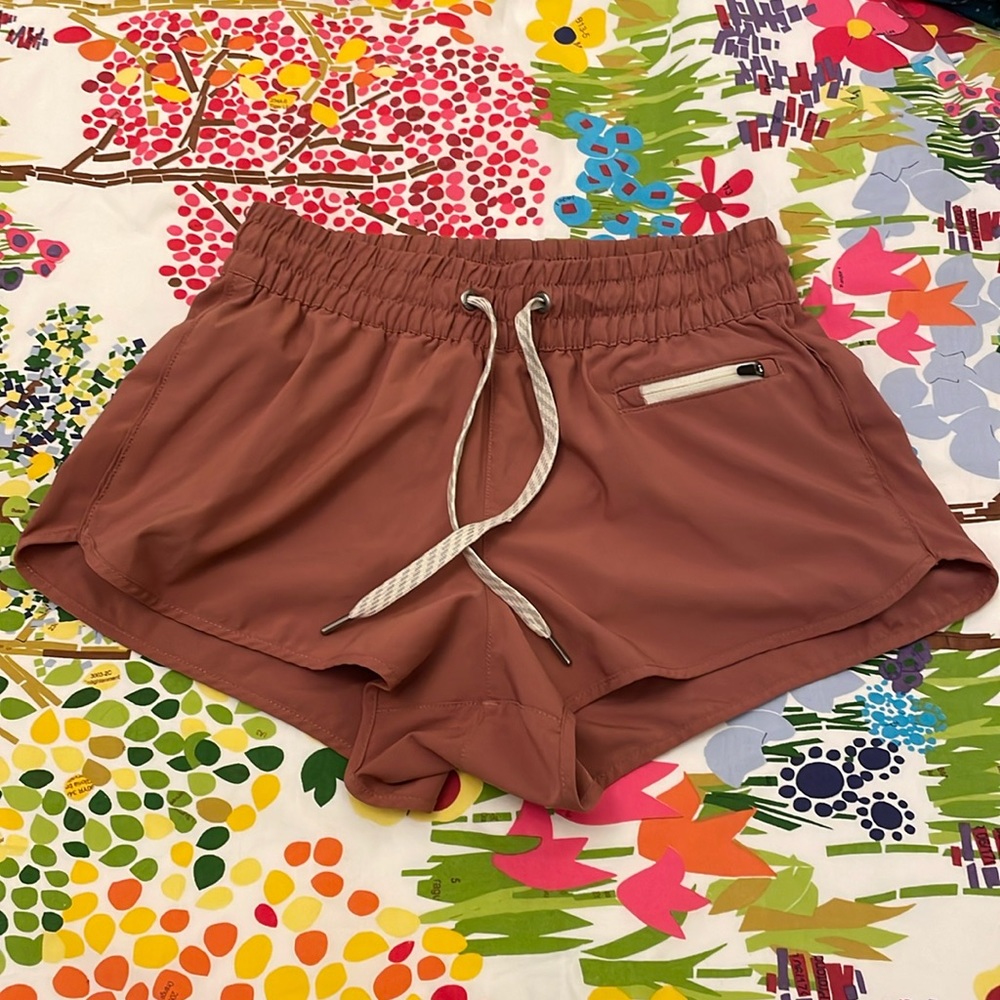 Vuori Clementine Shorts in Pale Pink Mauve Size XS